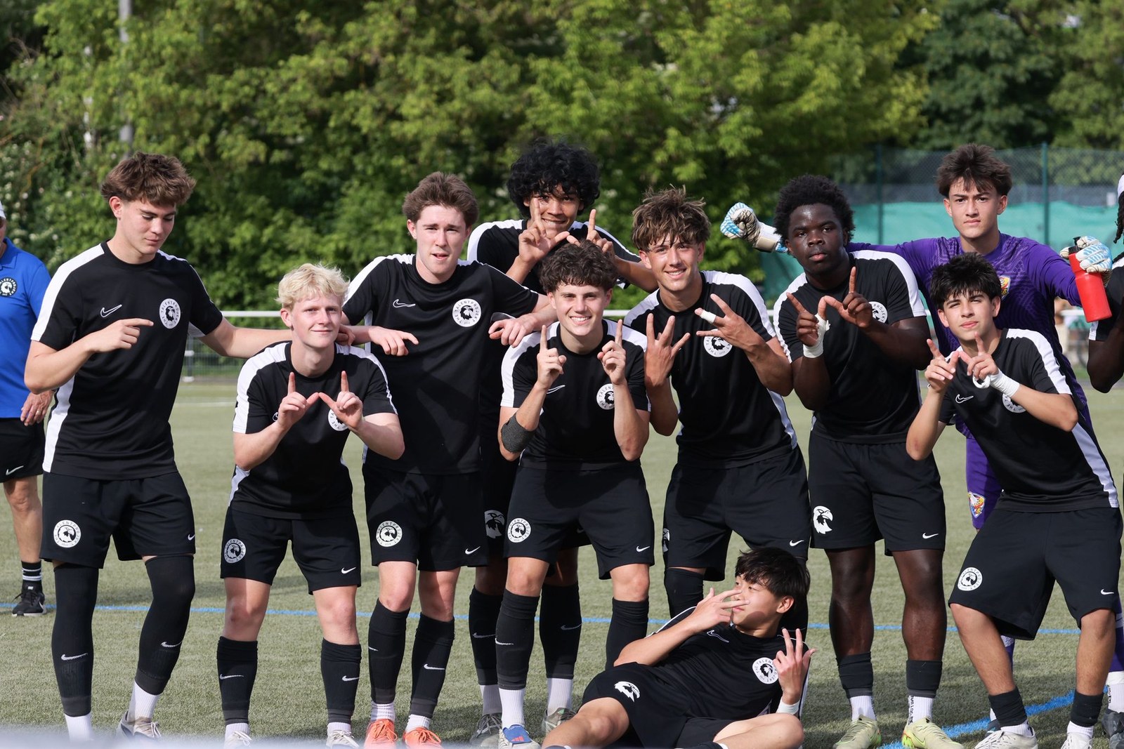 Christian Wenzel with TalentProjekt teammates after a match
